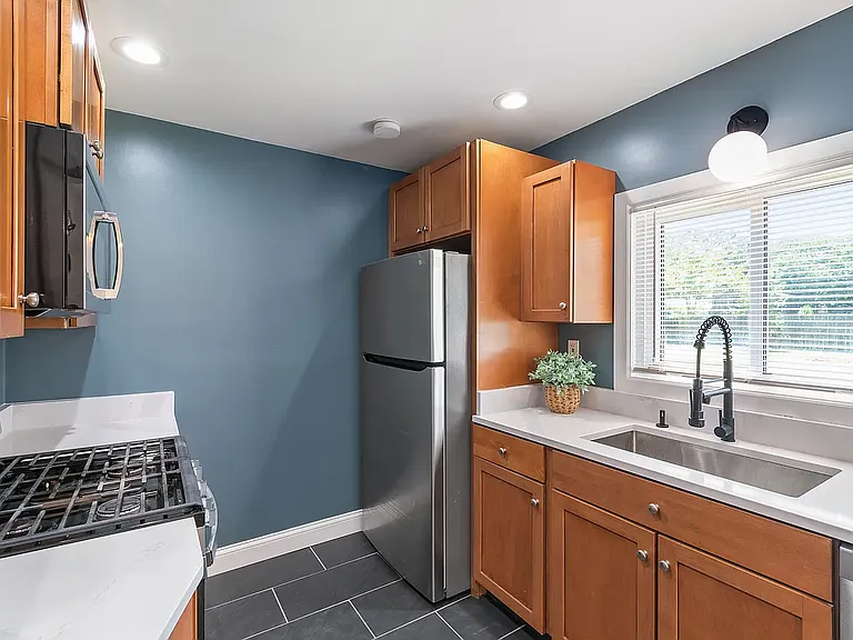 2050 Byron Dr — Photo 14