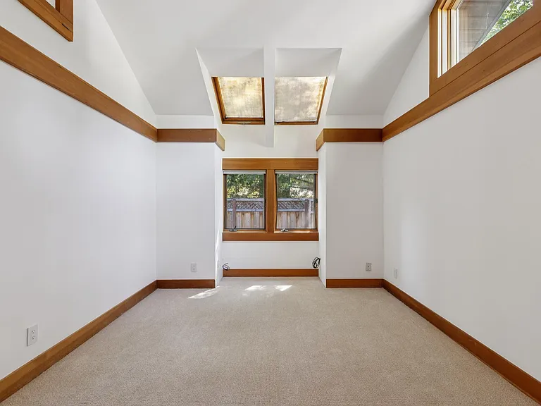 3340 Woodside Rd — Photo 12