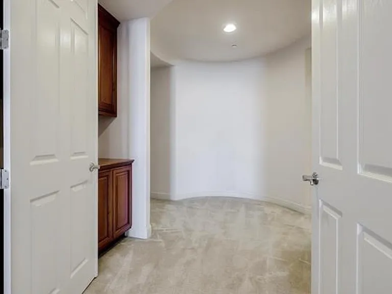 1111 Hawkshead Cir — Photo 21