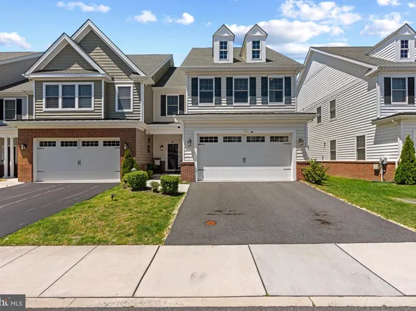 533 Cook St, Delaware City, DE 19706