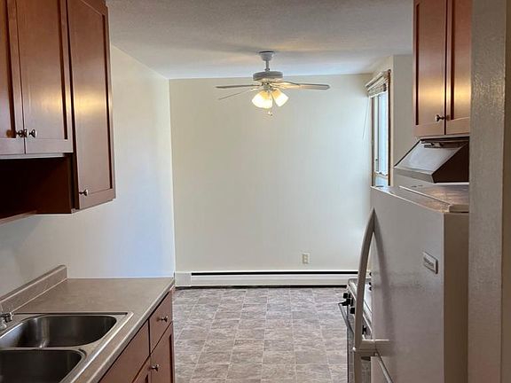 3rd image of 2000 Sharon Ave SE APT 32