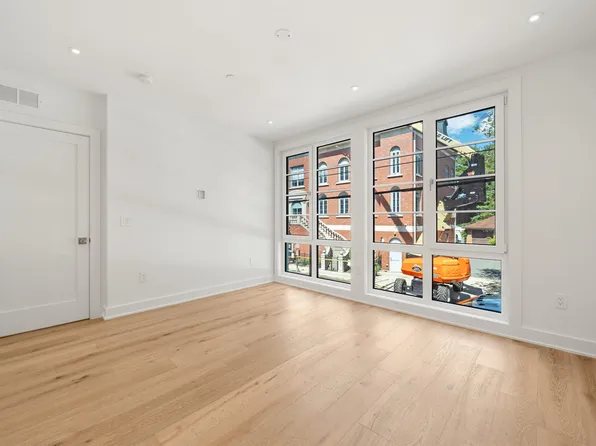 209 6th Street image 26 of 50