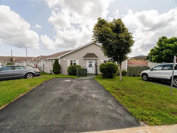 1 Sarasota Court, St. Johns, NL A1E5Z7
