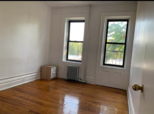 Rented by Space Link Realty | media 3