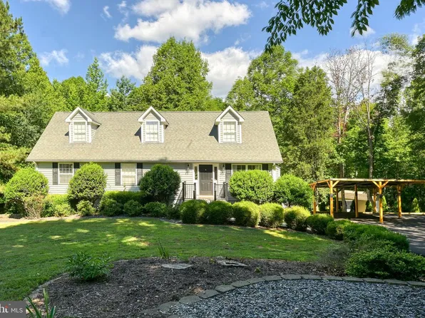 197 Shannon Glen Ct, Louisa, VA 23093