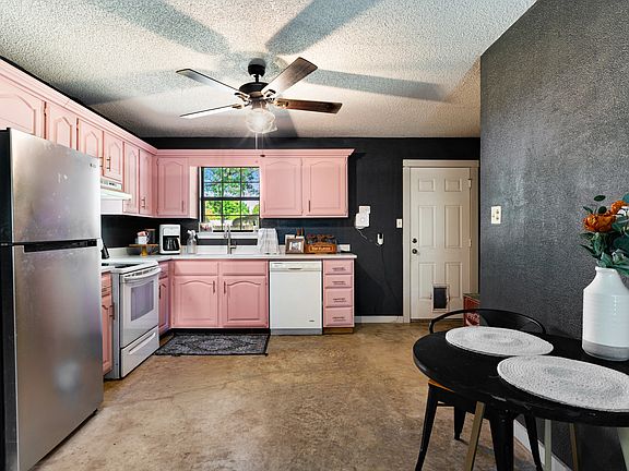 5th image of 6275 Inwood Dr