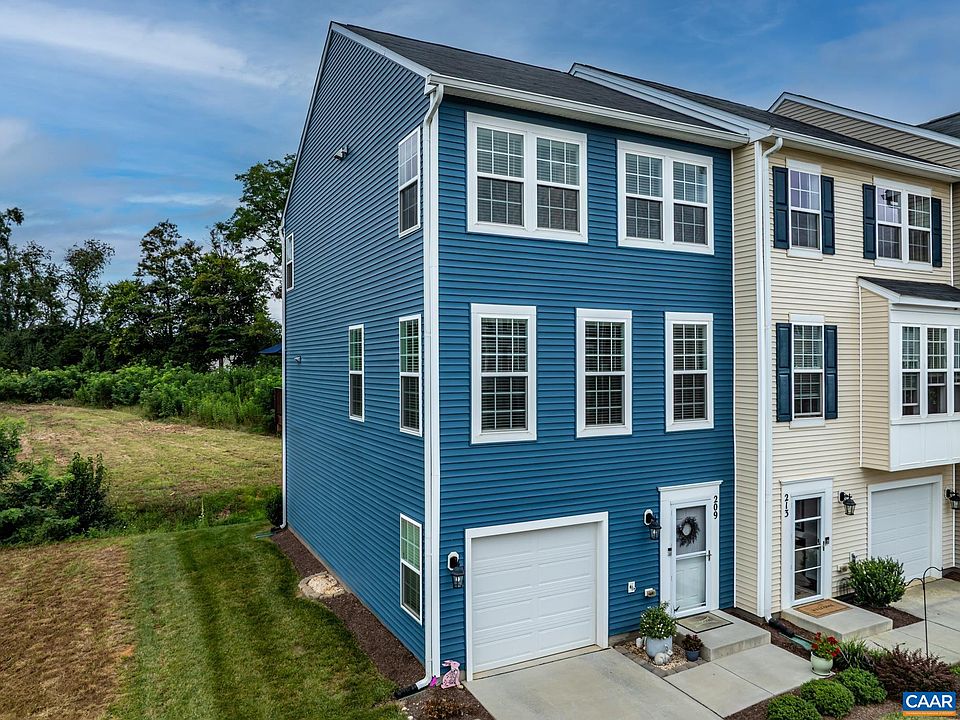 1st image of 209 Willowshire Ct