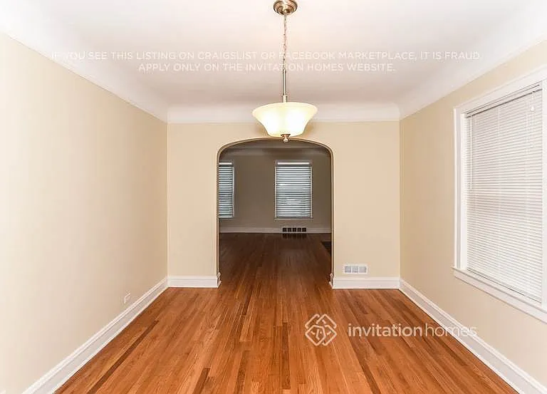 9201 S Claremont Ave — Photo 12