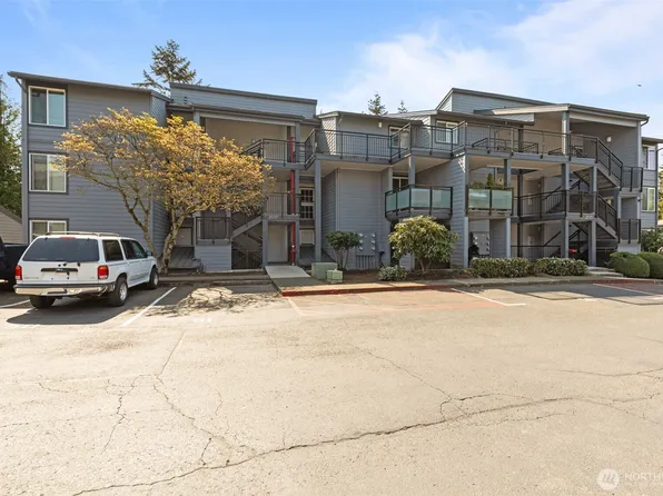 2517 NE 4th Street #523, Renton, WA 98056