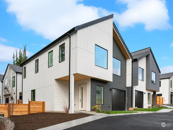 12712 82nd Avenue NE #1, Kirkland, WA 98034