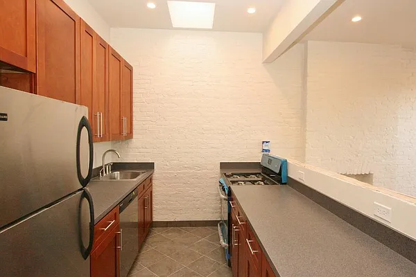 Rented by Corcoran | media 31