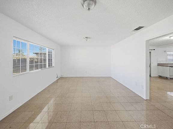 4th image of 24335 Sykes Dr