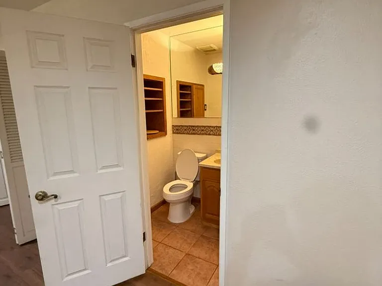 2174 E 25th Pl — Photo 31