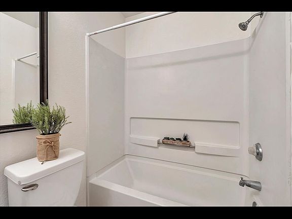 2nd image of 2250 Monroe St APT 332