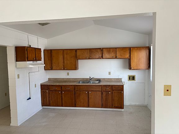 4th image of 5805 Kurita Ave