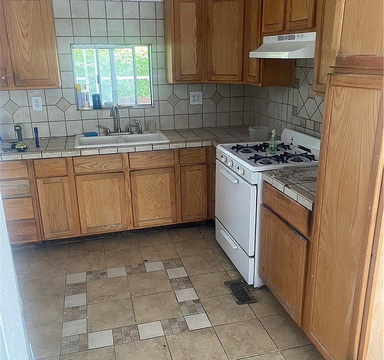 1st image of 2250 W Mill St