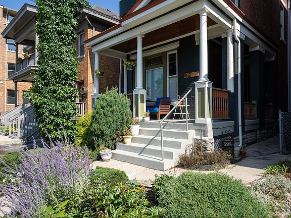 4th image of 1612 Dexter Ave