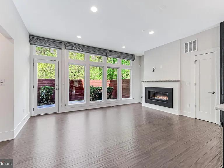 5125 Willet Bridge Rd — Photo 8