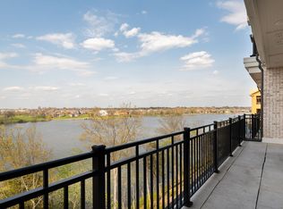 1024 Club View Dr UNIT E302, Gallatin, TN 37066