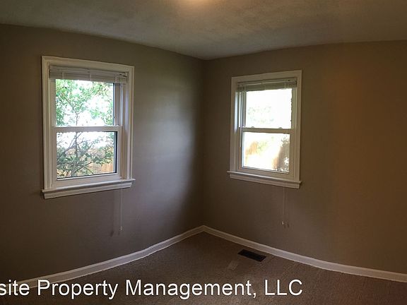 4th image of 1207 Roosevelt Ave