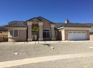 6814 Granada Dr, Palmdale, CA 93551