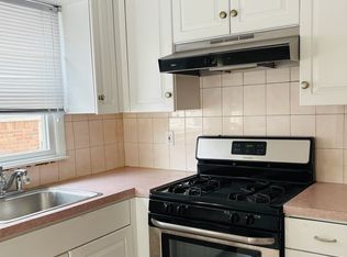 15-00 208th Pl, Bayside, NY 11360