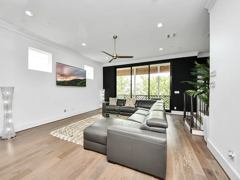 8724 Oak Kolbe Ln — Photo 15
