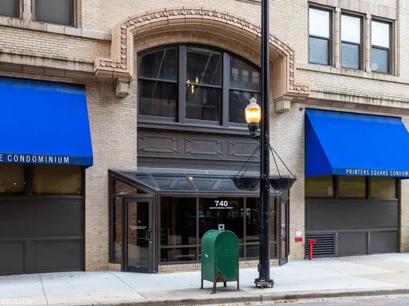 740 S Federal St APT 307, Chicago, IL 60605