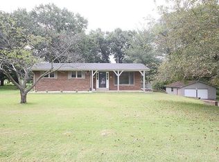 607 Bethel Mine Rd, Caseyville, IL 62232