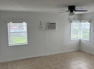 902 2nd St N APT 8, Jacksonville Beach, FL 32250