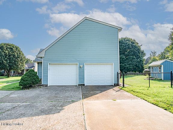 4th image of 308 Falcon Ct