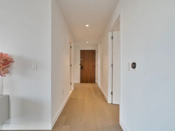 75 Park Lane image 11 of 23