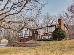 S27W30095 N Bethesda Cir, Waukesha, WI 53188
