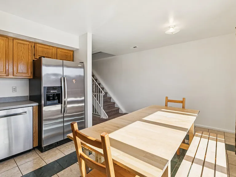 3379 Frederick St — Photo 14