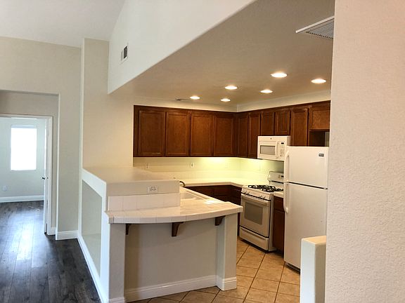 5th image of 10374 Scripps Poway Pkwy Unit 55