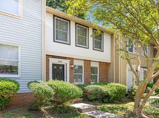 8266 Knights Bridge Rd, Charlotte, NC 28210