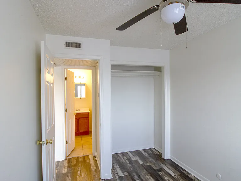 4967 E Lincoln St #112 — Photo 11