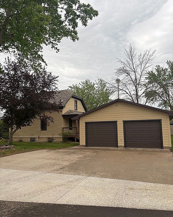 1st image of 4390 Upper 291st St E
