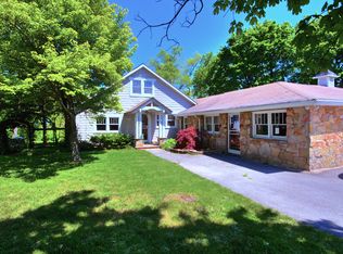 304 E Brow Rd, Lookout Mountain, TN 37350