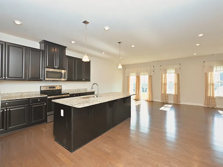 266 Dartmoor Pl — Photo 7