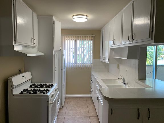 2nd image of 6121 Saturn St #305