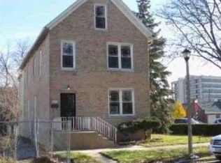 8059 Floral Ave, Skokie, IL 60077
