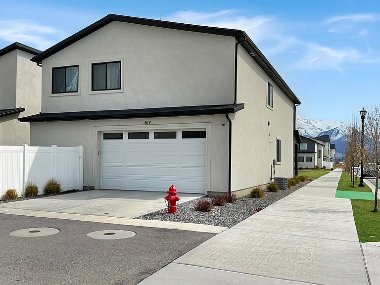 617 S 1080 W — Photo 37