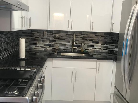 2nd image of 383 Brinsmade Ave Floor 2
