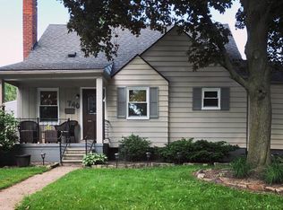740 Meadowdale St, Ferndale, MI