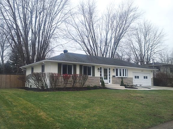 3rd image of 209 Heil Dr