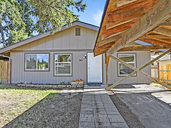 2nd image of 126 157th St E