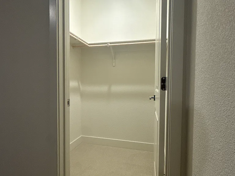 5699 Horizon Pkwy — Photo 1