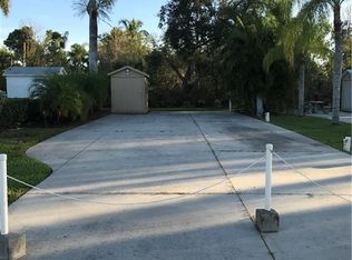 1674 Diamond Lake Cir, Naples, FL 34114