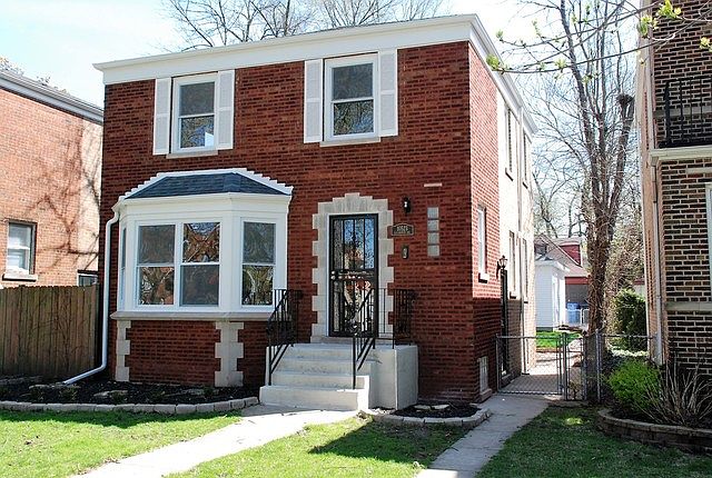1st image of 10523 S Claremont Ave